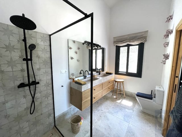 3 bedroom Villa for holiday rental in Cómpeta with pool - € 1,650 (Ref: 8482571)