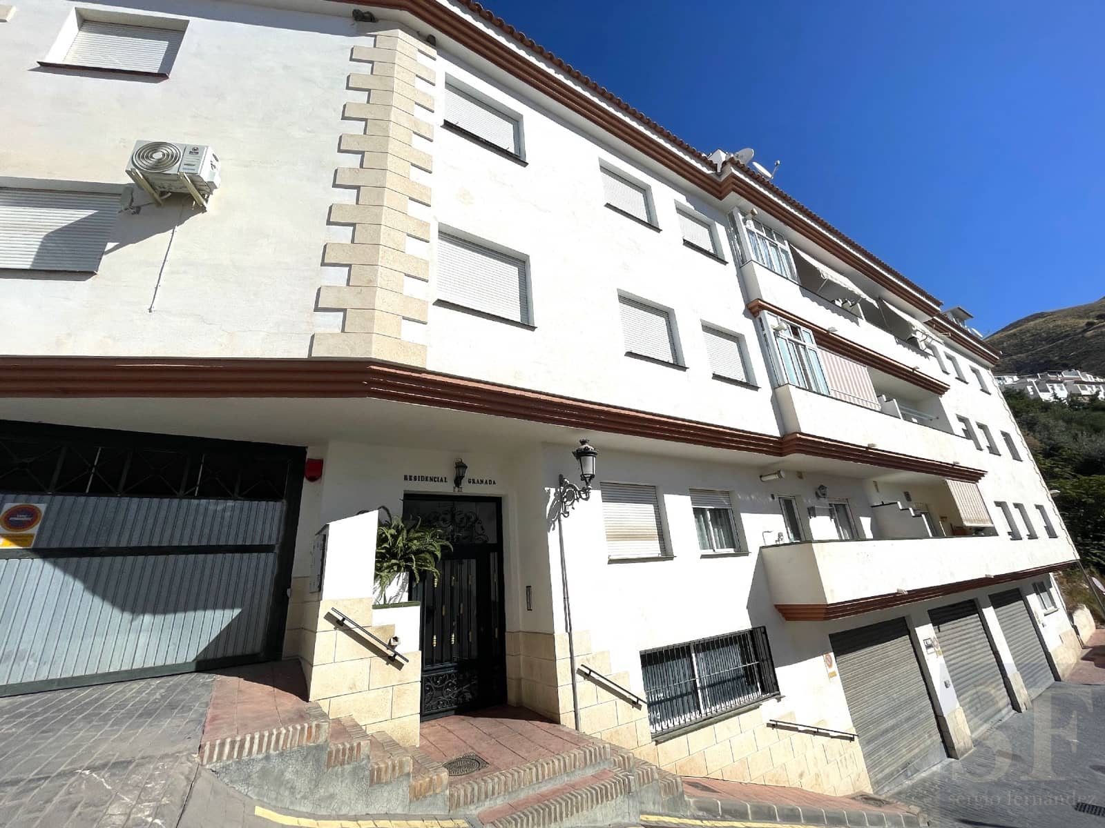 2 bedroom Apartment for sale in Competa with garage - € 169,000 (Ref: 8482576)