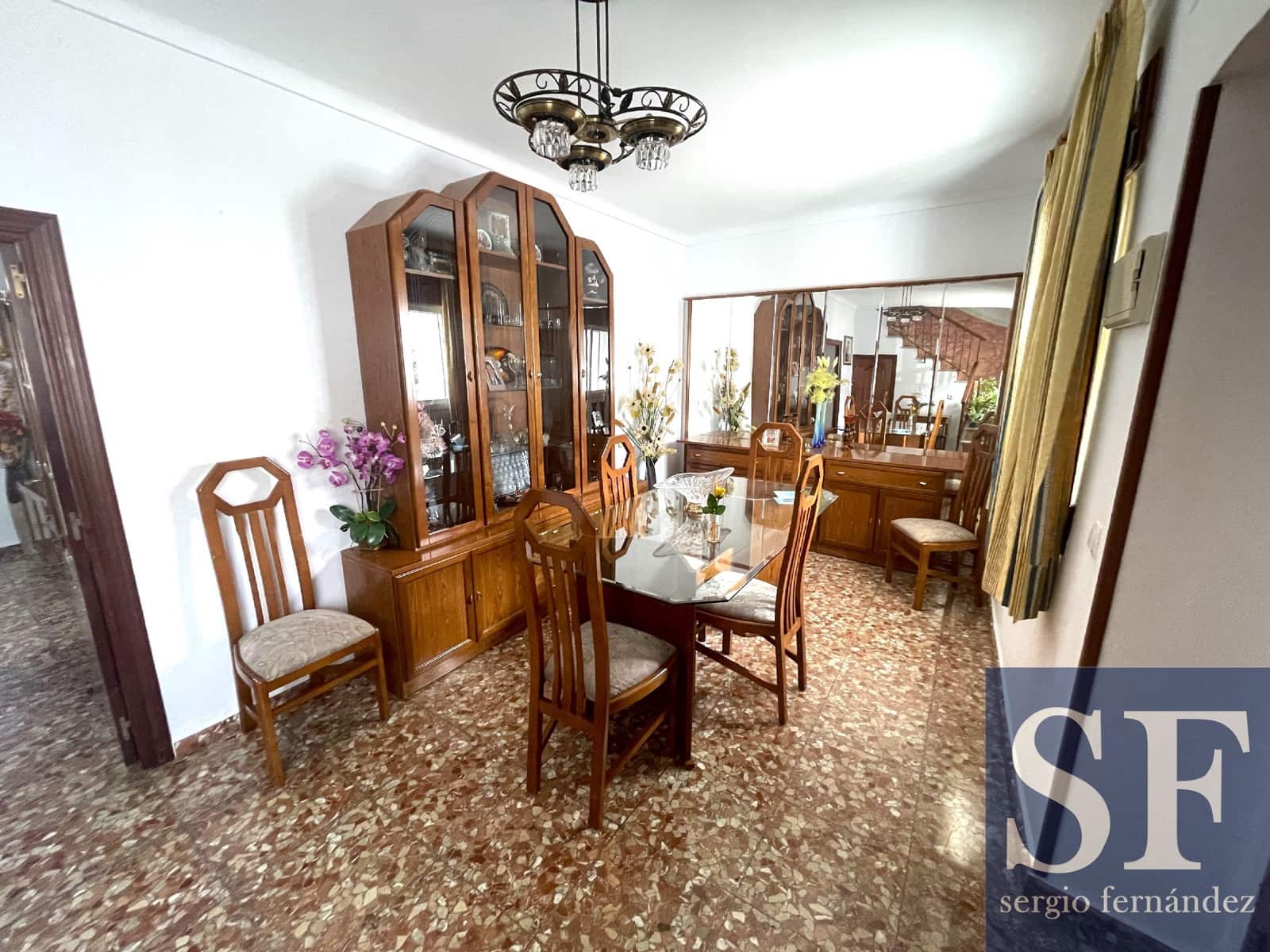 5 soveværelse Byhus til salg i Sayalonga - € 215.000 (Ref: 8494373)