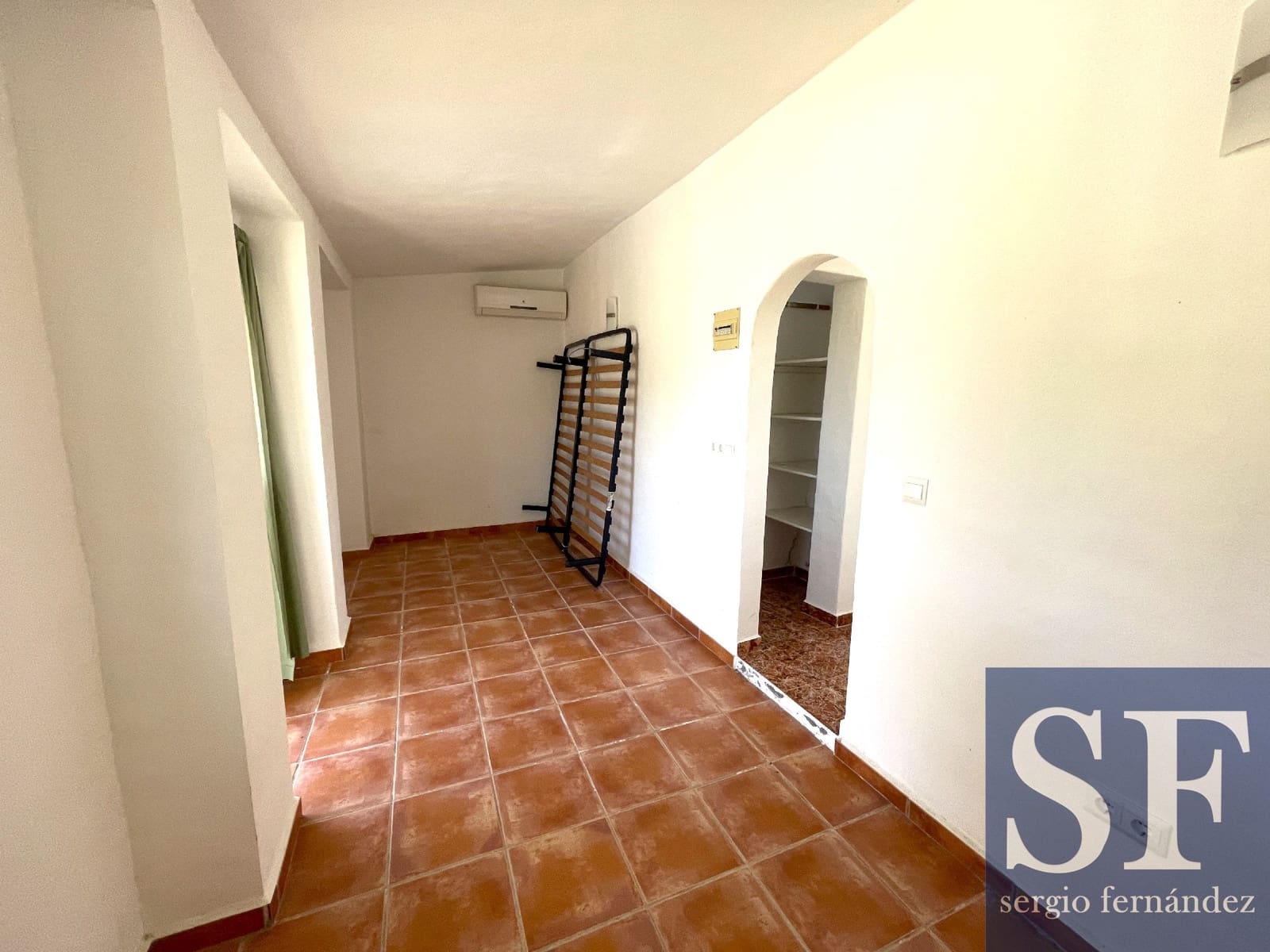 2 soveværelse Villa til salg i Arenas med swimmingpool - € 320.000 (Ref: 8537827)