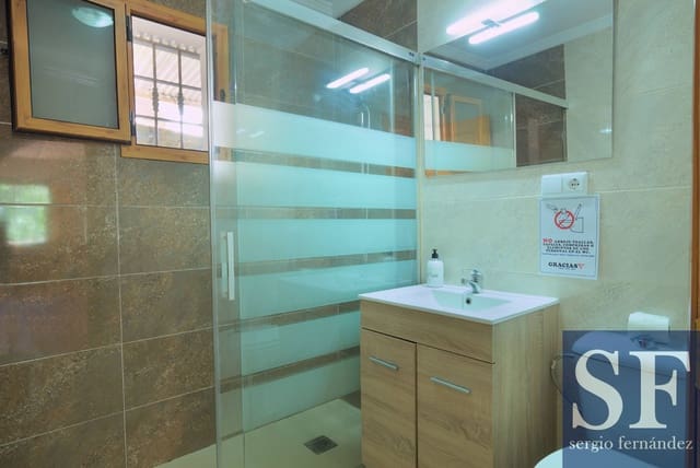 3 sovrum Villa till salu i Sayalonga med pool - 390 000 € (Ref: 8553492)