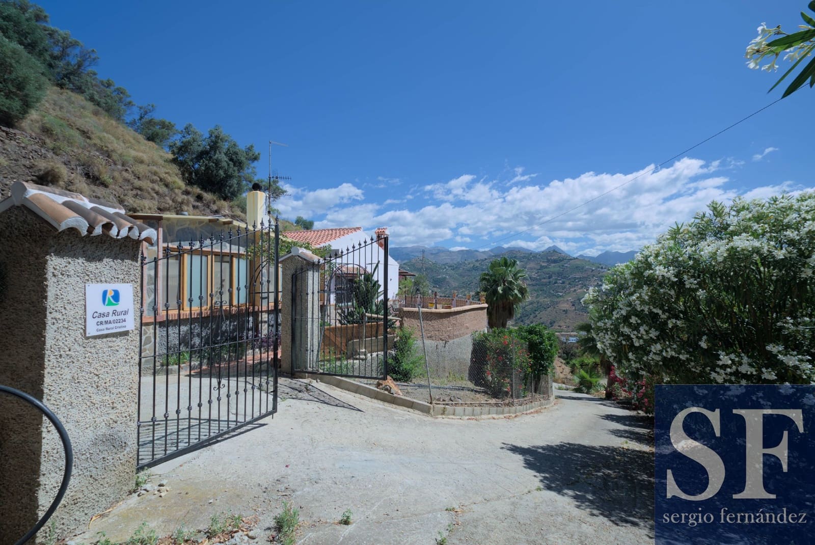 3 sovrum Villa till salu i Sayalonga med pool - 390 000 € (Ref: 8553492)