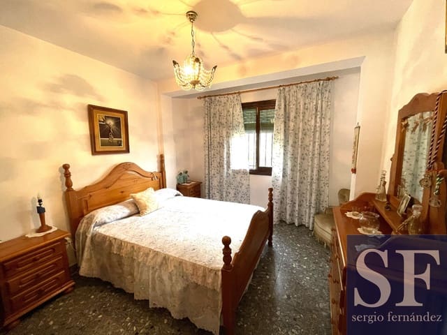 8 makuuhuone Omakotitalo myytävänä paikassa Cómpeta - 390 000 € (Ref: 8553496)