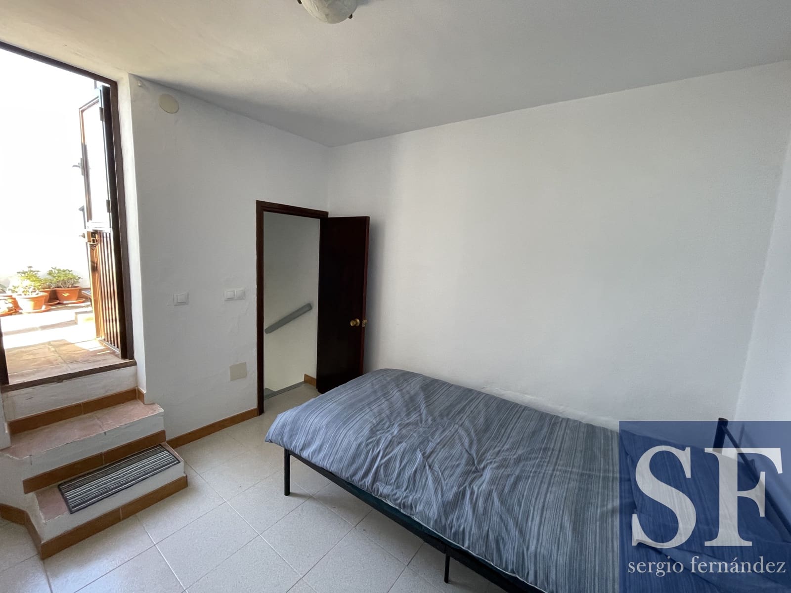Casa de 2 habitaciones en Cómpeta en venta - 129.000 € (Ref: 8671332)