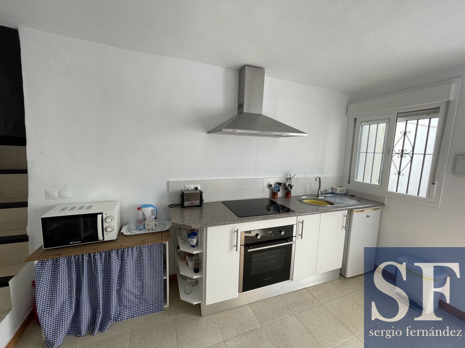 Casa de 2 habitaciones en Cómpeta en venta - 129.000 € (Ref: 8671332)