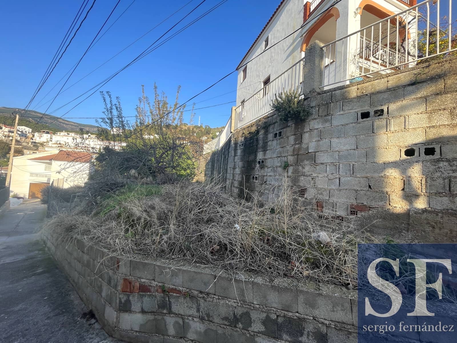 Grunde uden byggetilladelser til salg i Canillas de Albaida - € 120.000 (Ref: 8708547)