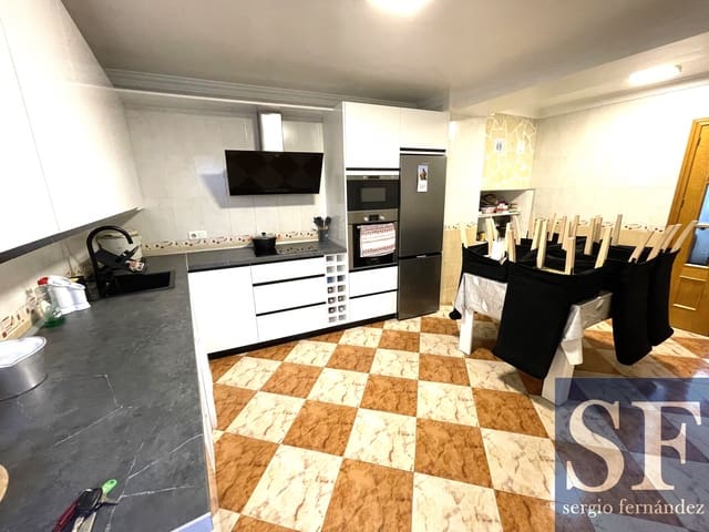 2 sovrum Hus till salu i Periana med garage - 245 000 € (Ref: 8868819)