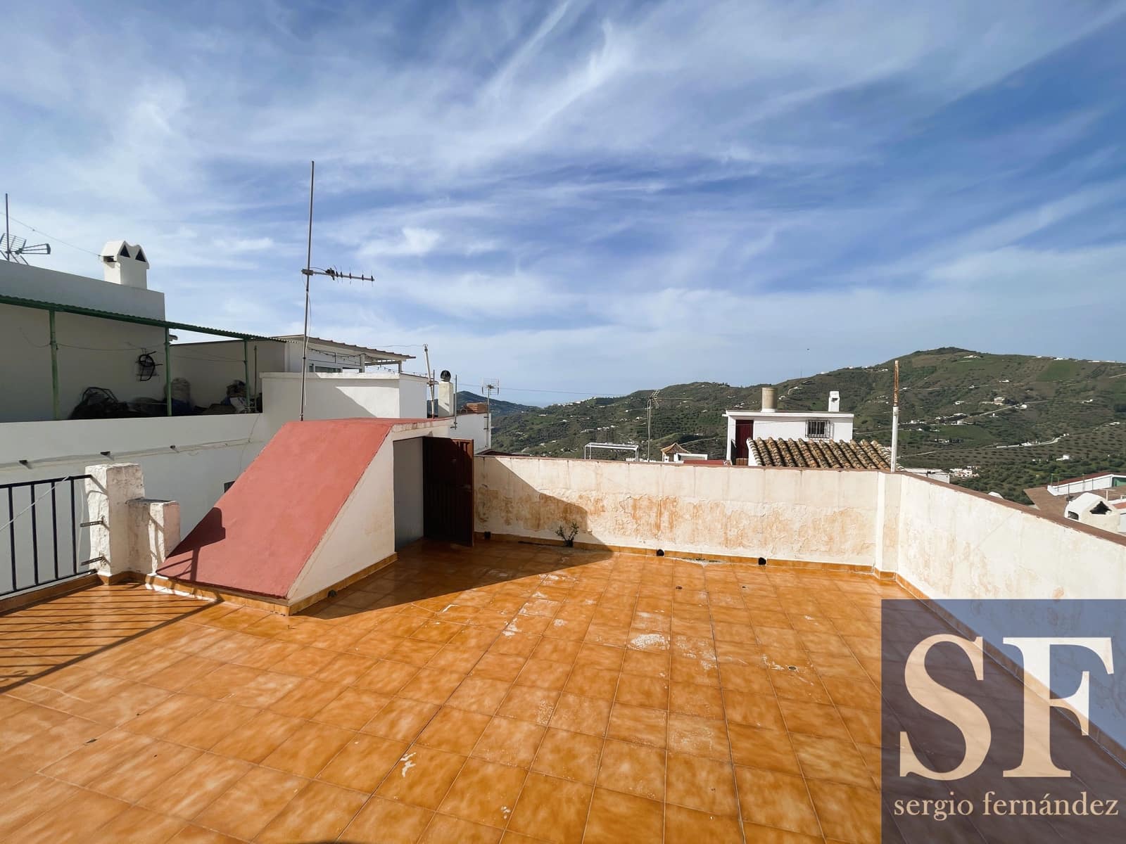 3 soveværelse Byhus til salg i Canillas de Albaida - € 169.000 (Ref: 8960857)