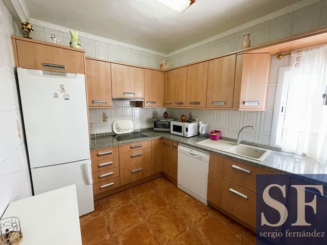 4 sypialnia Dom na sprzedaż w Cómpeta - 170 000 € (Ref: 8981806)