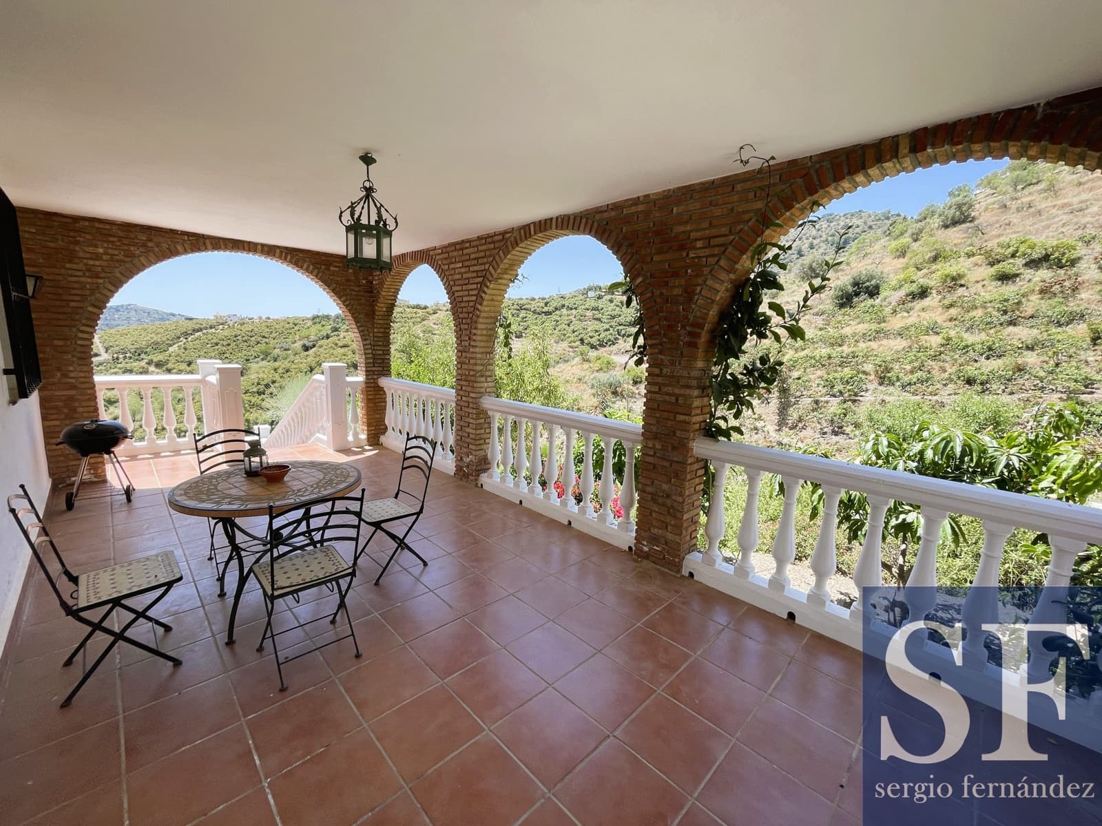 3 soveværelse Villa til salg i Sayalonga med swimmingpool - € 299.000 (Ref: 9036046)