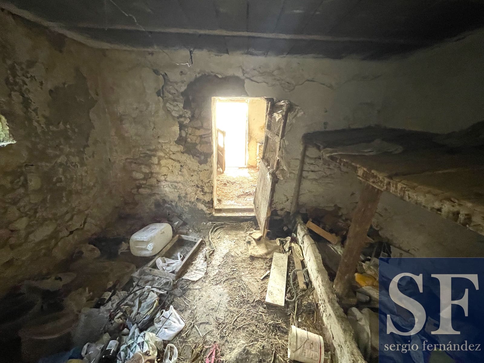 Townhouse for sale in Competa - € 80,000 (Ref: 9113286)