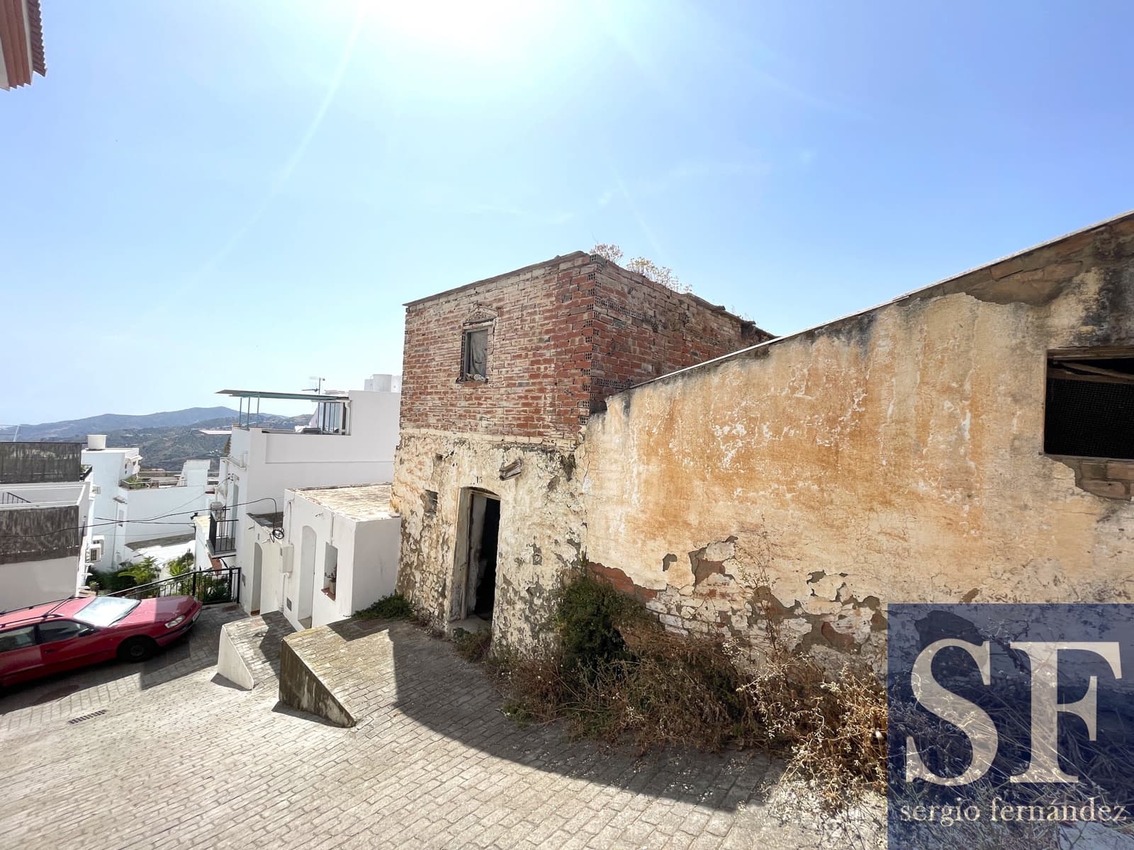 Townhouse for sale in Competa - € 80,000 (Ref: 9113286)