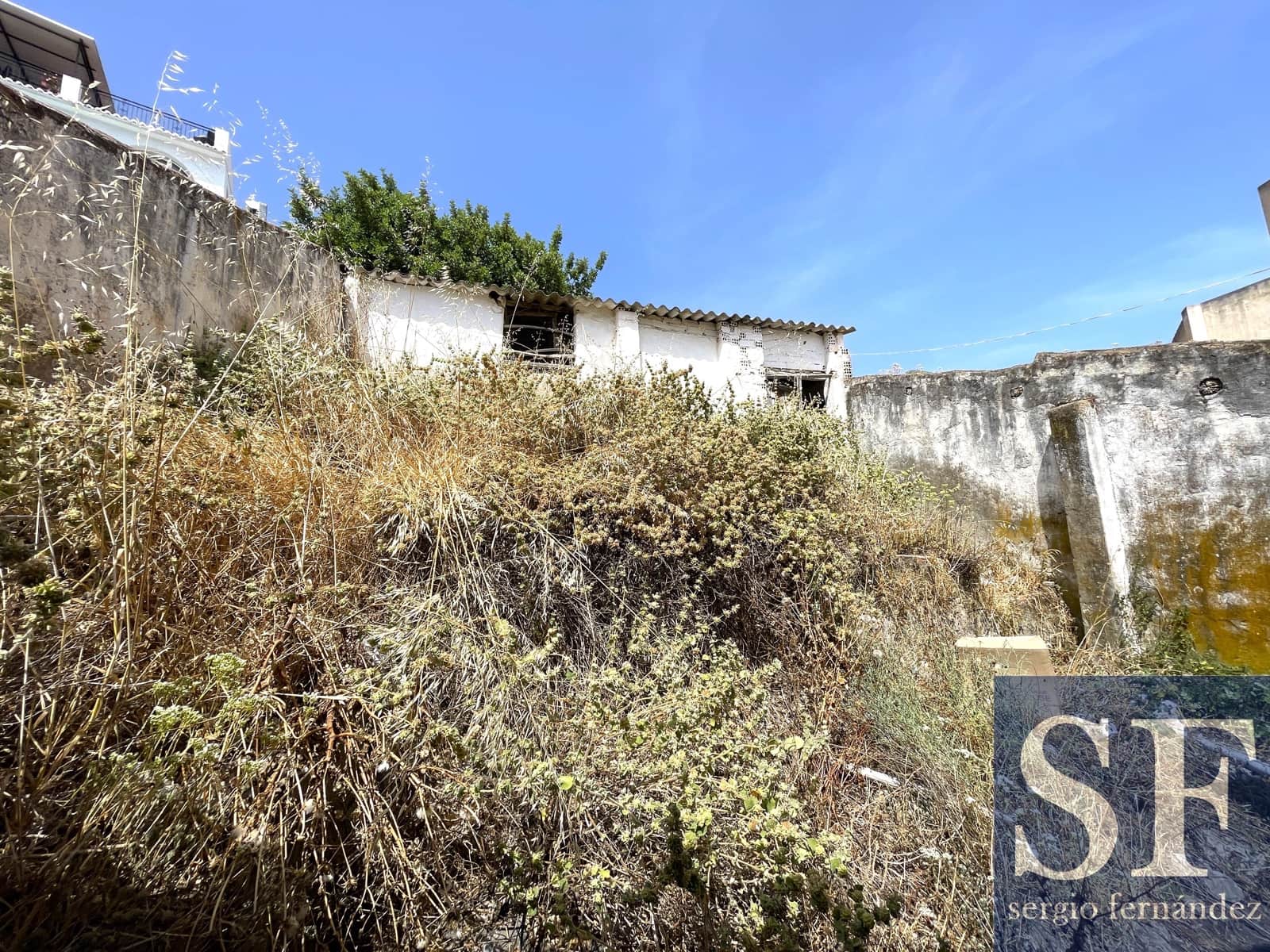 Townhouse for sale in Competa - € 80,000 (Ref: 9113286)