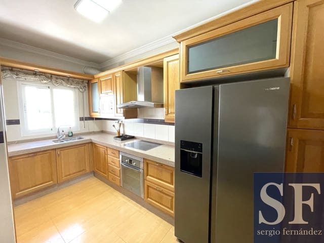 3 sovrum Lägenhet till salu i Sayalonga - 260 000 € (Ref: 9113288)