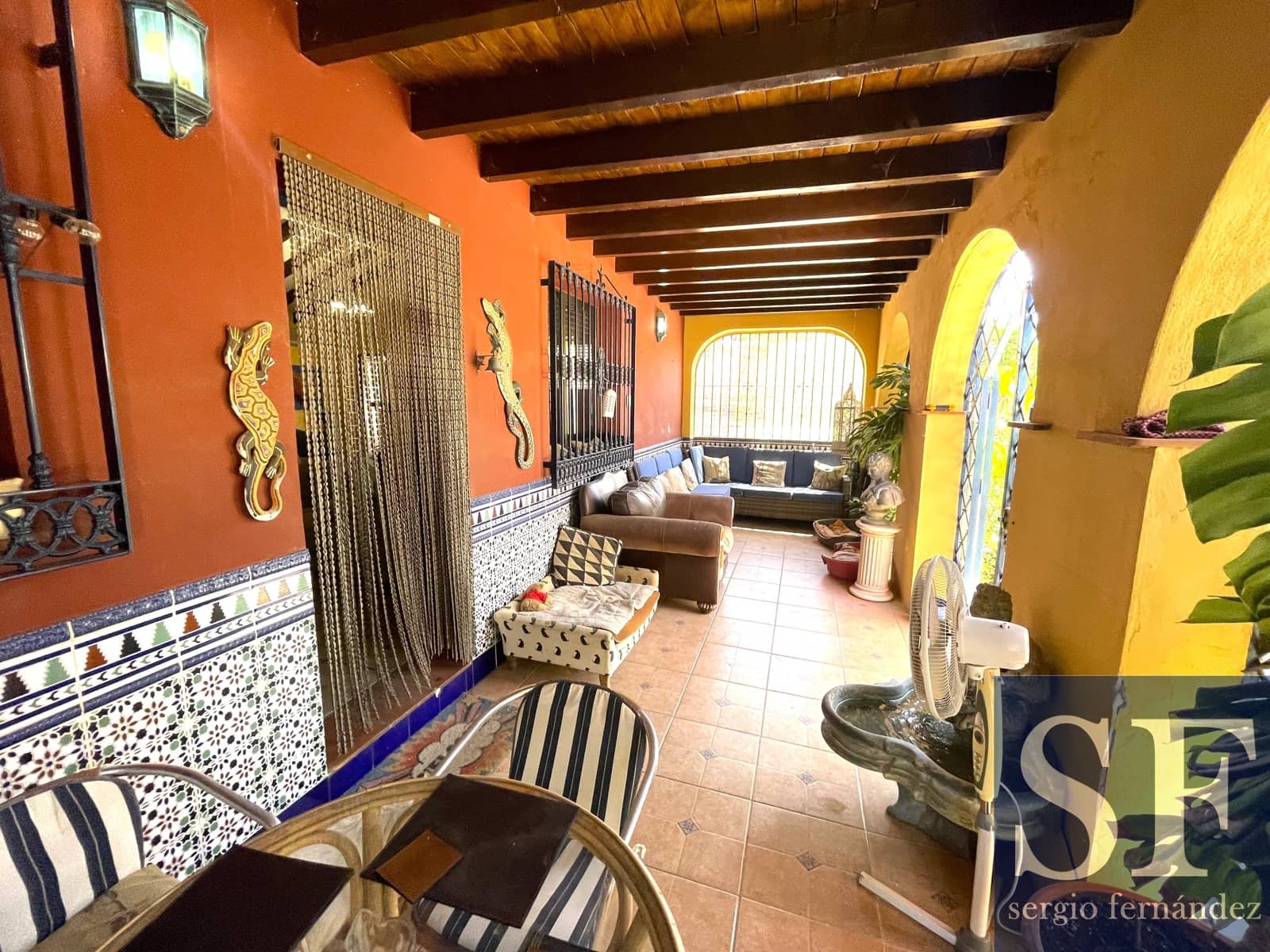 4 soveværelse Villa til salg i Canillas de Albaida med swimmingpool garage - € 359.000 (Ref: 9113289)