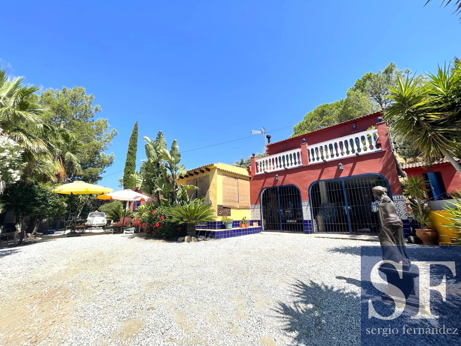 4 soveværelse Villa til salg i Canillas de Albaida med swimmingpool garage - € 359.000 (Ref: 9113289)