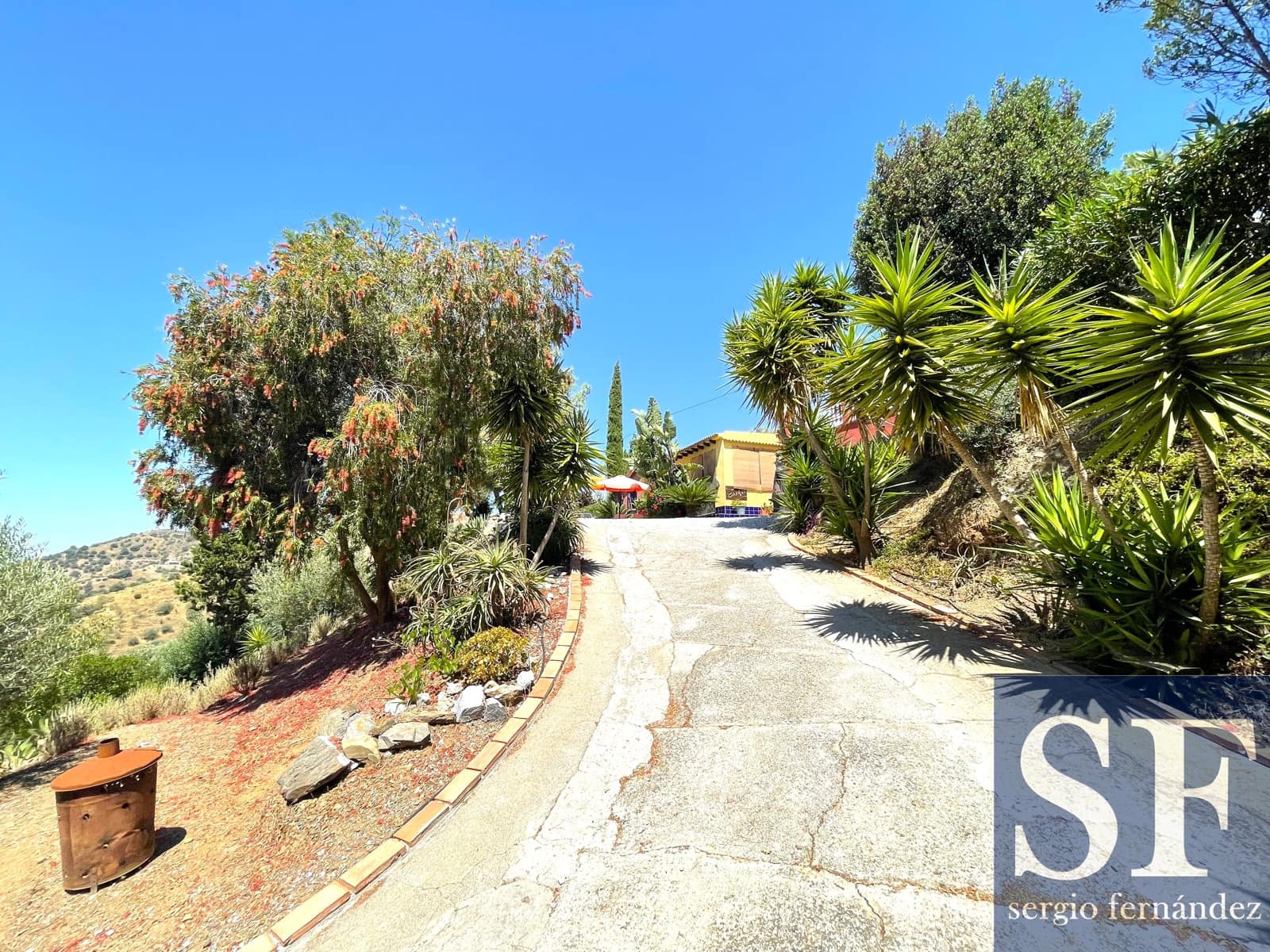 4 soveværelse Villa til salg i Canillas de Albaida med swimmingpool garage - € 359.000 (Ref: 9113289)