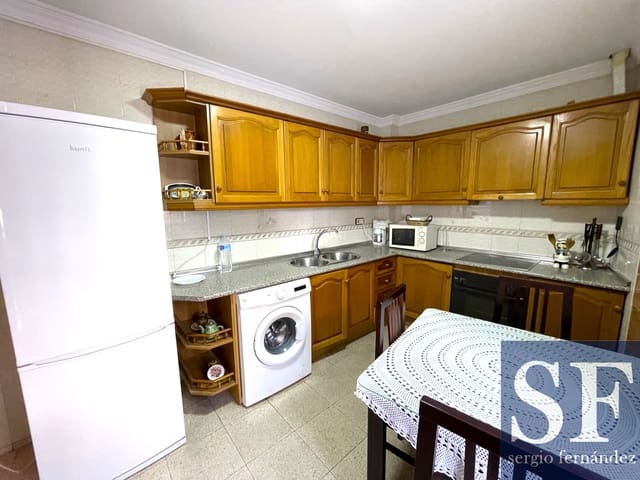 5 soveværelse Byhus til salg i Sayalonga - € 158.000 (Ref: 9113291)