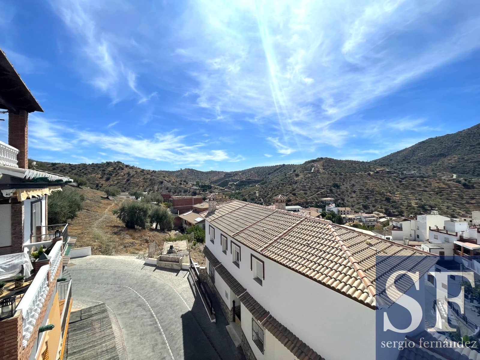 5 soveværelse Byhus til salg i Arenas med garage - € 249.000 (Ref: 9216732)