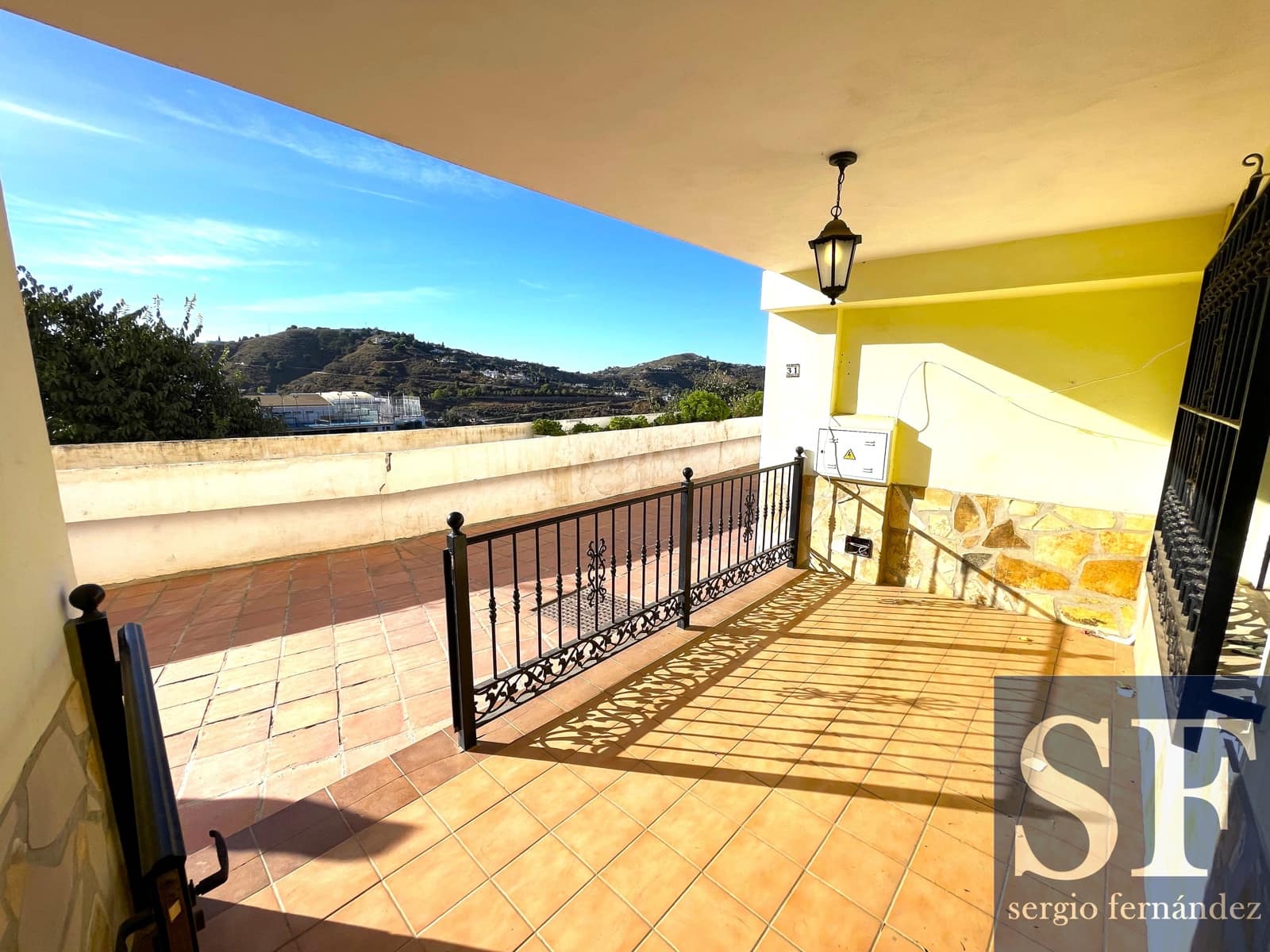 3 soveværelse Lejlighed til salg i Competa - € 150.000 (Ref: 9216733)