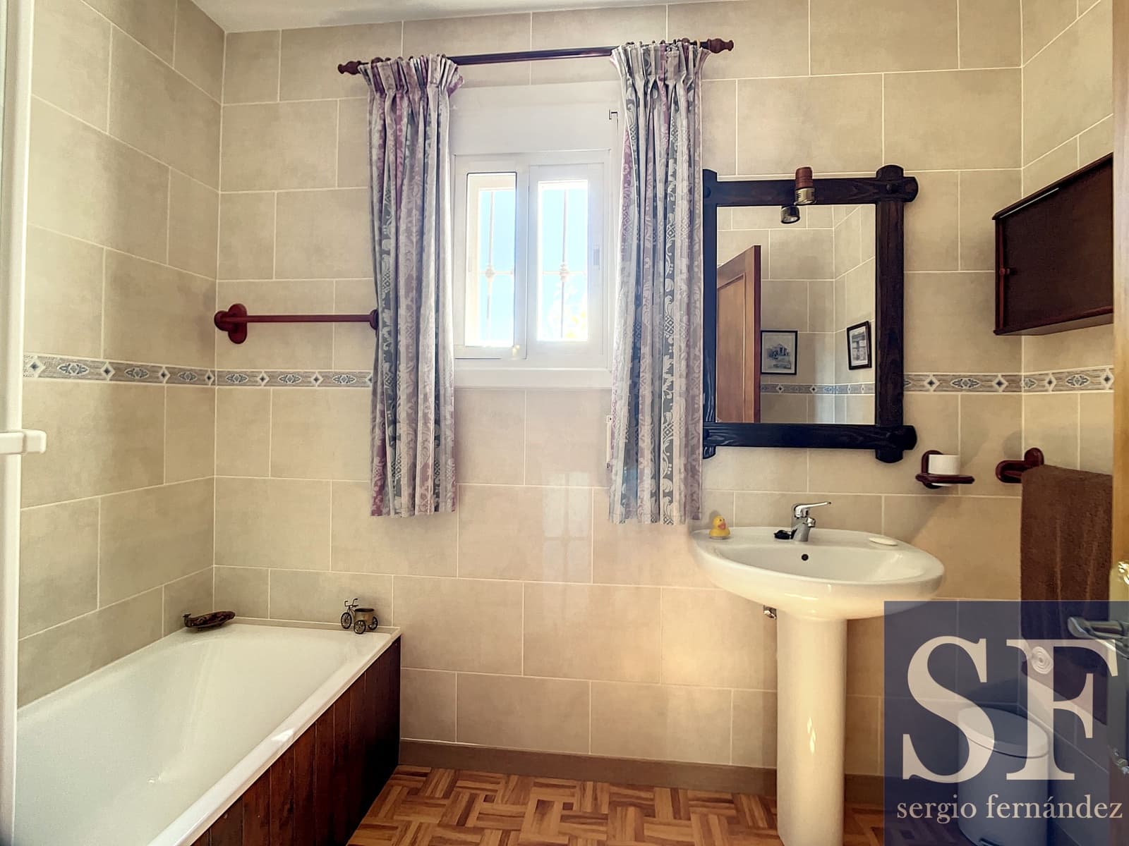 4 soveværelse Villa til salg i Sedella med swimmingpool garage - € 425.000 (Ref: 9298793)