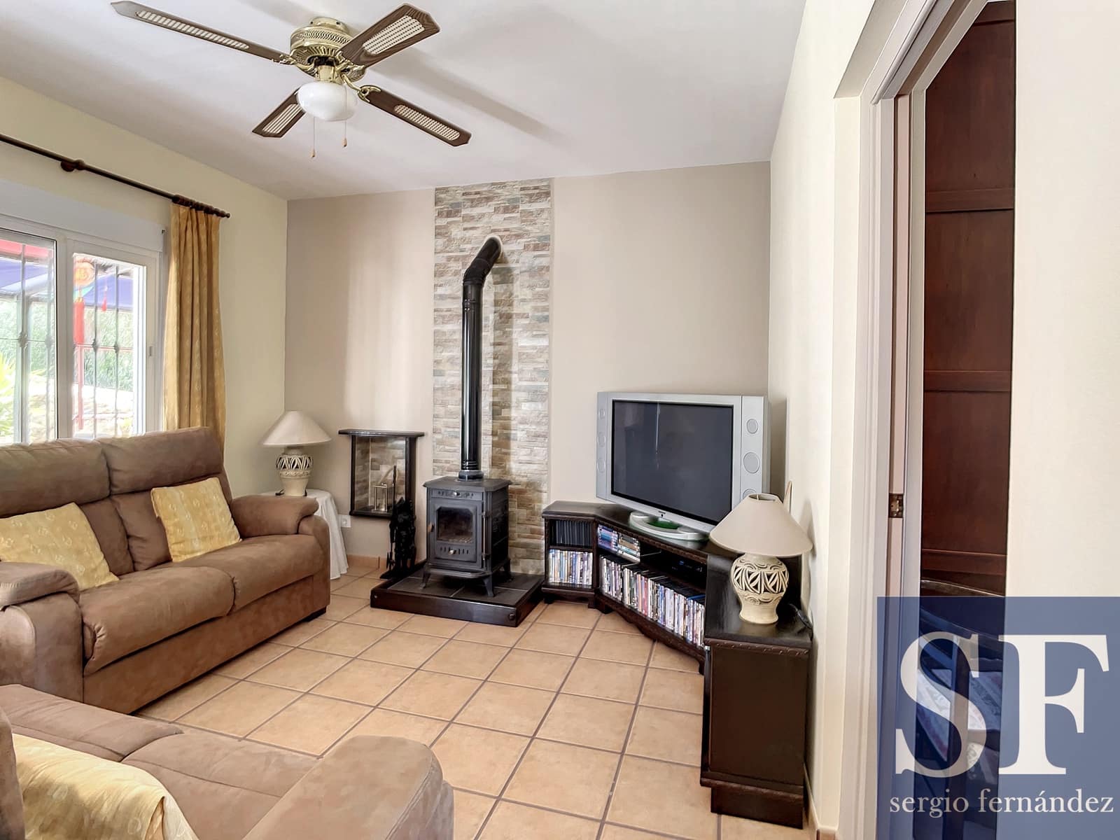 4 soveværelse Villa til salg i Sedella med swimmingpool garage - € 425.000 (Ref: 9298793)