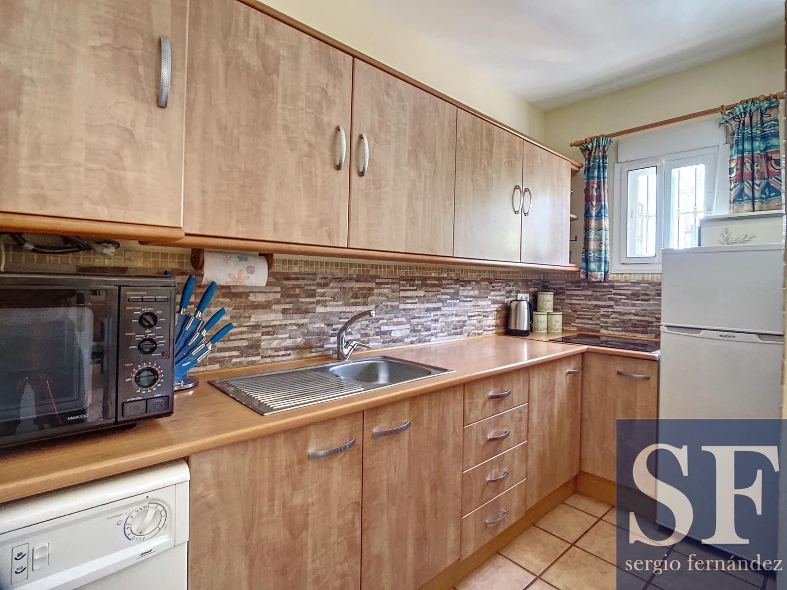 4 soveværelse Villa til salg i Sedella med swimmingpool garage - € 425.000 (Ref: 9298793)