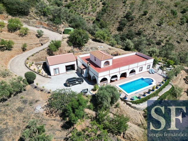 4 soverom Villa til salgs i Sedella med svømmebasseng garasje - € 425 000 (Ref: 9298793)