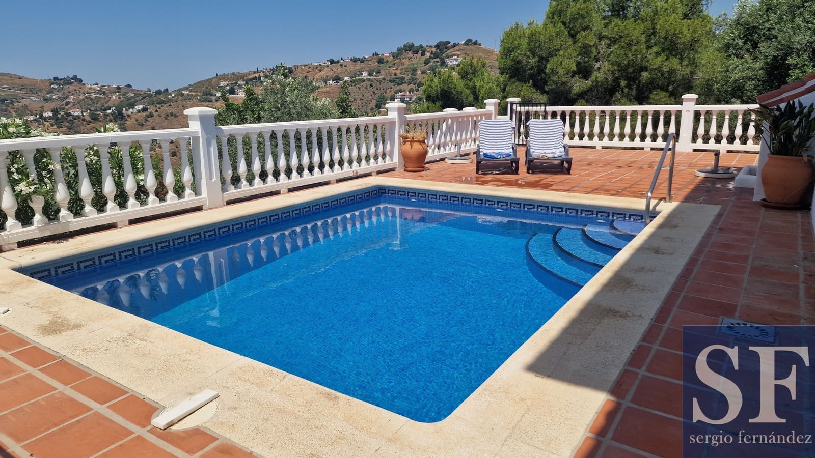 2 soveværelse Villa til salg i Competa med swimmingpool - € 295.000 (Ref: 9298794)