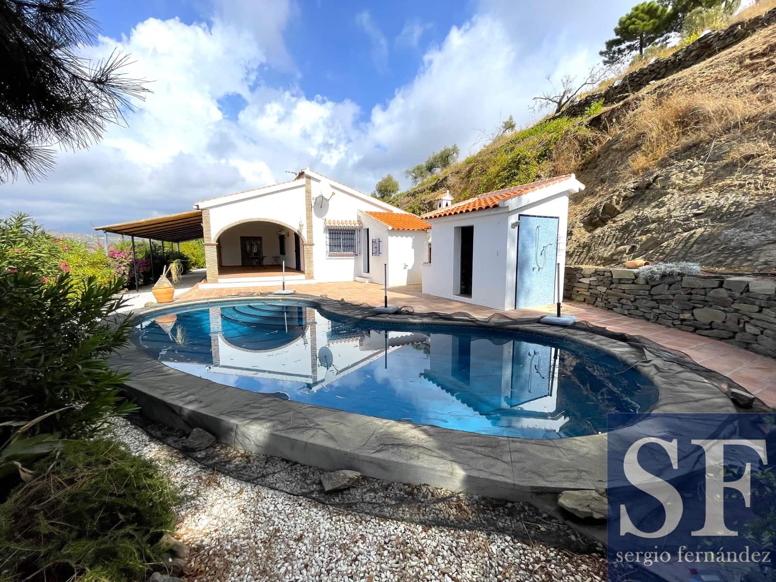 2 sovrum Villa till salu i Sayalonga med pool - 455 000 € (Ref: 9314622)