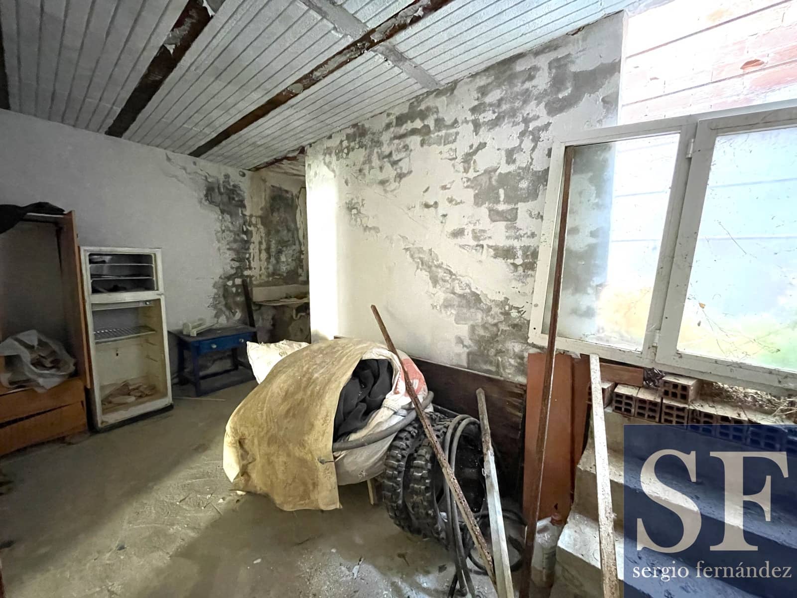 Ubebygd land til salgs i Salares - € 169 000 (Ref: 9337031)