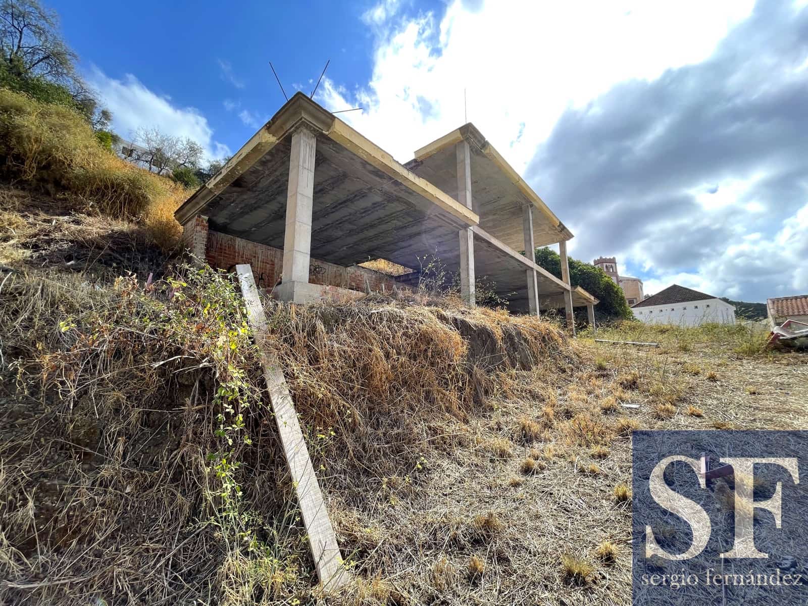 Ubebygd land til salgs i Salares - € 169 000 (Ref: 9337031)