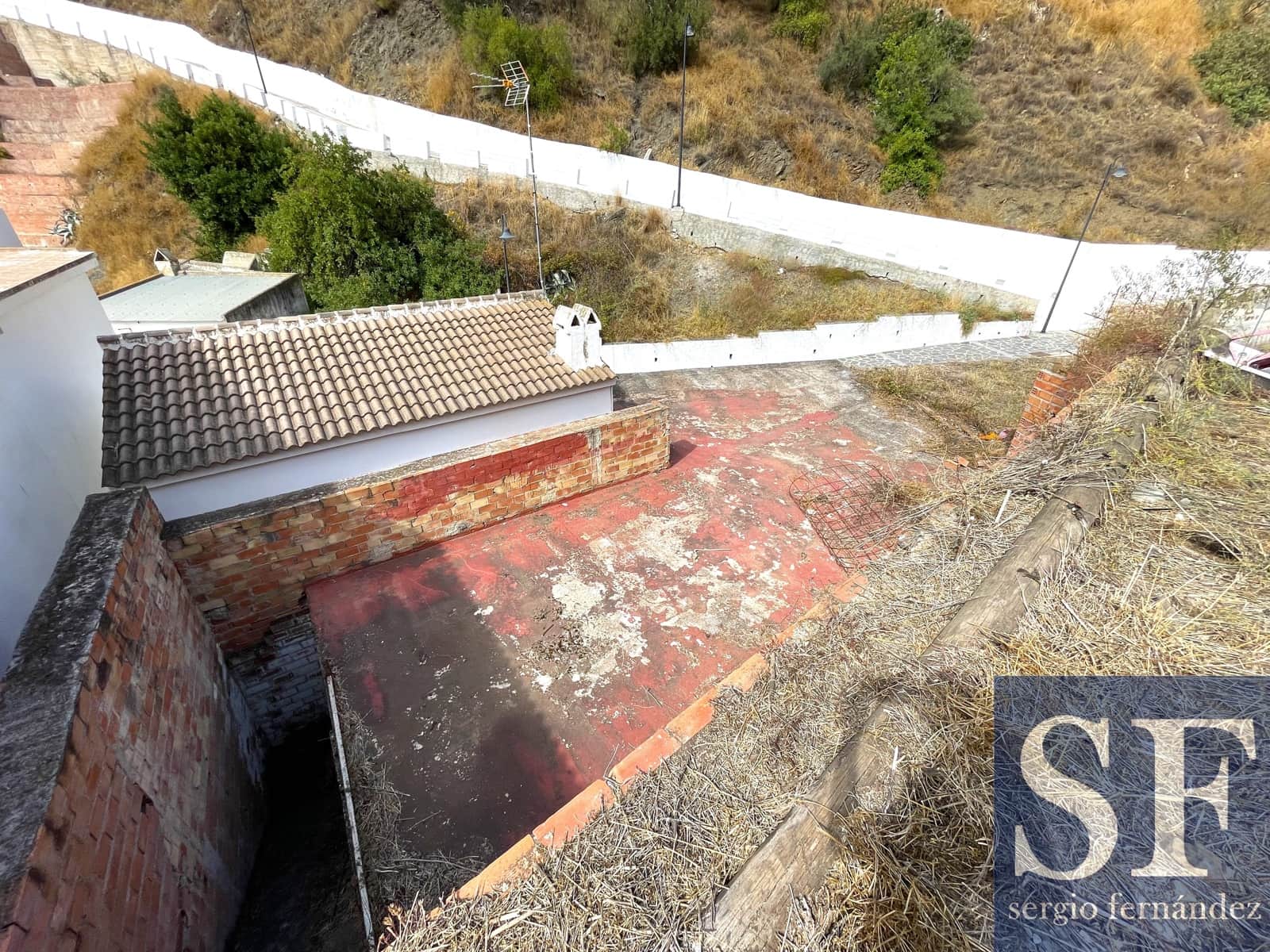 Ubebygd land til salgs i Salares - € 169 000 (Ref: 9337031)