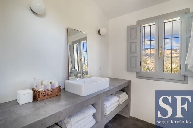 4 sypialnia Willa na sprzedaż w Cómpeta z basenem - 995 000 € (Ref: 9438809)