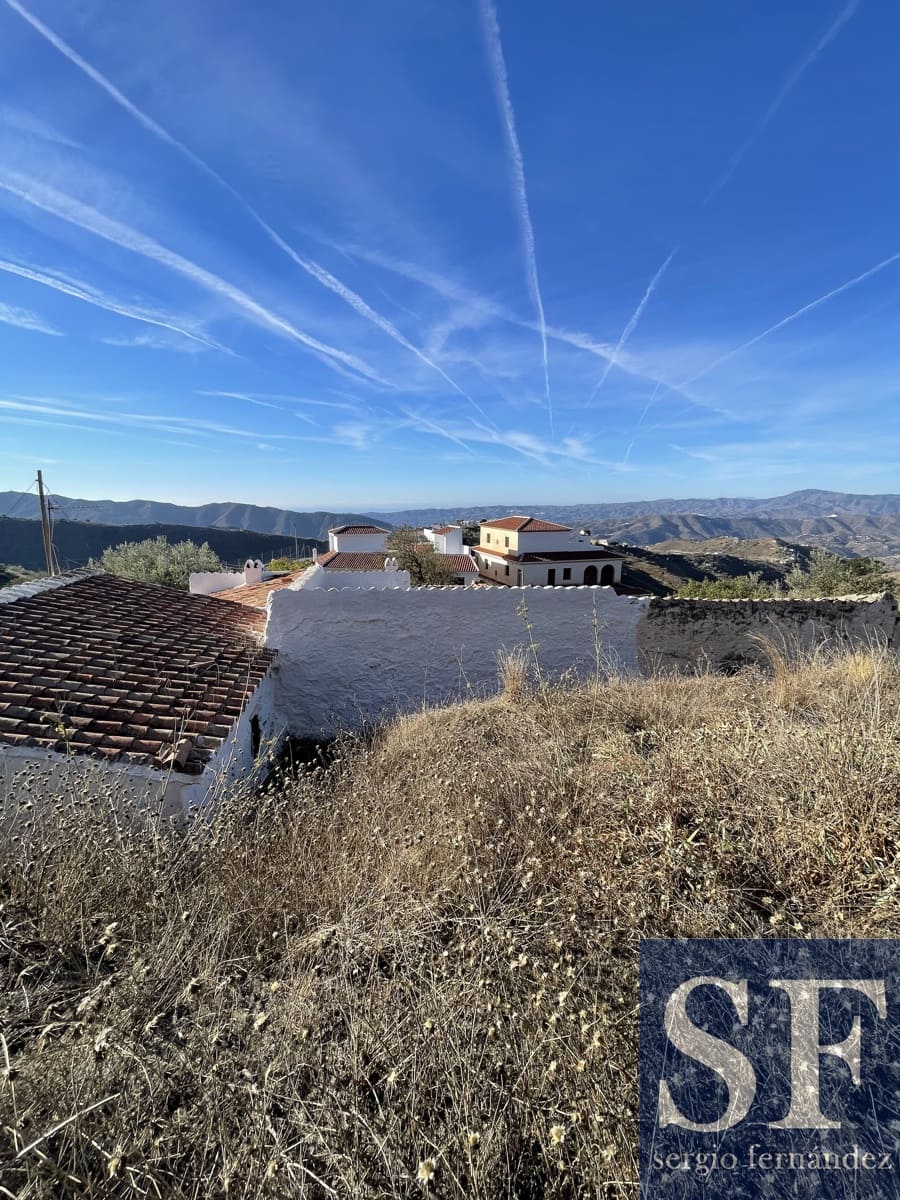 3 bedroom Villa for sale in Canillas de Aceituno - € 160,000 (Ref: 9438810)