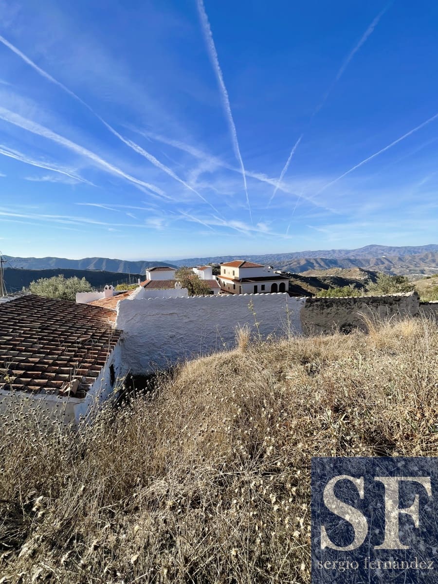 3 bedroom Villa for sale in Canillas de Aceituno - € 160,000 (Ref: 9438810)