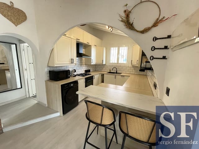 3 bedroom Villa for sale in Cómpeta with pool - € 485,000 (Ref: 9464867)