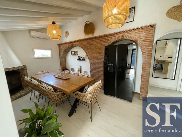 3 bedroom Villa for sale in Cómpeta with pool - € 485,000 (Ref: 9464867)