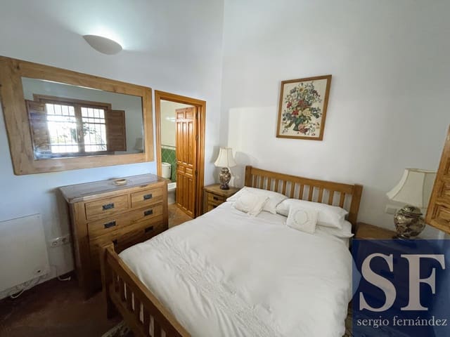 3 bedroom Villa for sale in Cómpeta with pool - € 435,000 (Ref: 9484053)