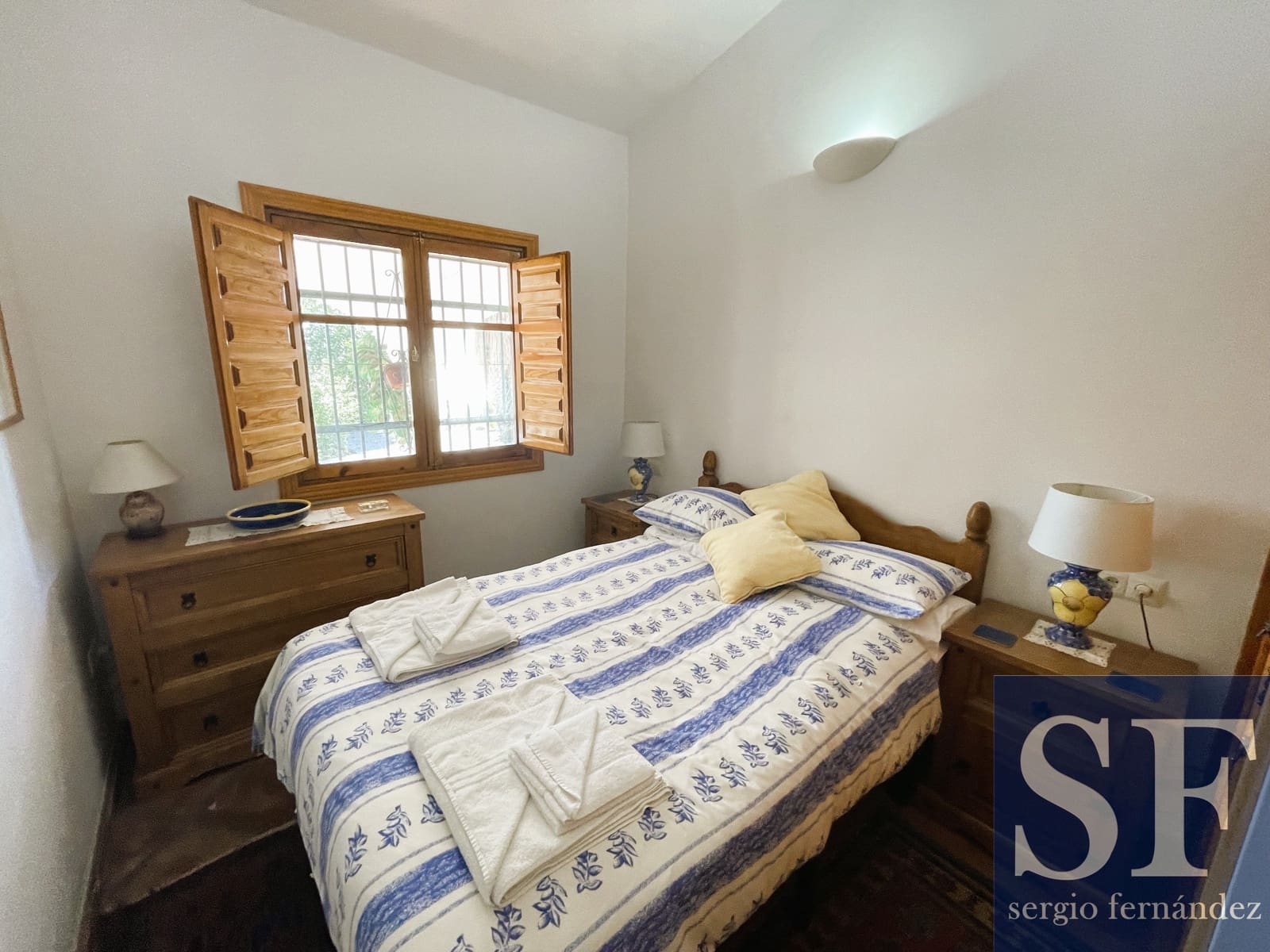 3 bedroom Villa for sale in Competa with pool - € 435,000 (Ref: 9484053)