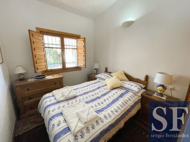 3 bedroom Villa for sale in Cómpeta with pool - € 435,000 (Ref: 9484053)