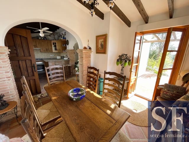 3 bedroom Villa for sale in Cómpeta with pool - € 435,000 (Ref: 9484053)