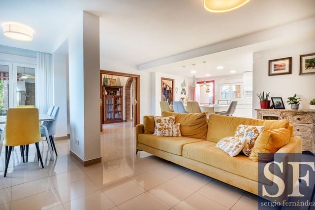 7 quarto Moradia para venda em Rincón de la Victoria com piscina garagem - 1 700 000 € (Ref: 9547117)