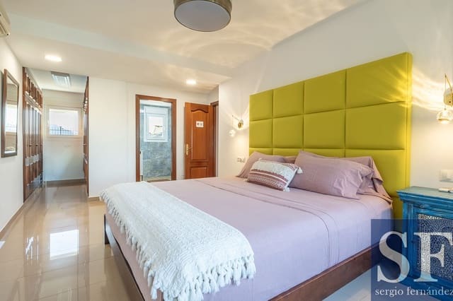 7 quarto Moradia para venda em Rincón de la Victoria com piscina garagem - 1 700 000 € (Ref: 9547117)