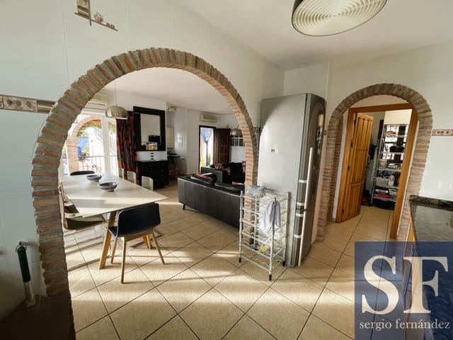 5 soverom Villa til salgs i Cómpeta med svømmebasseng - € 575 000 (Ref: 9569413)