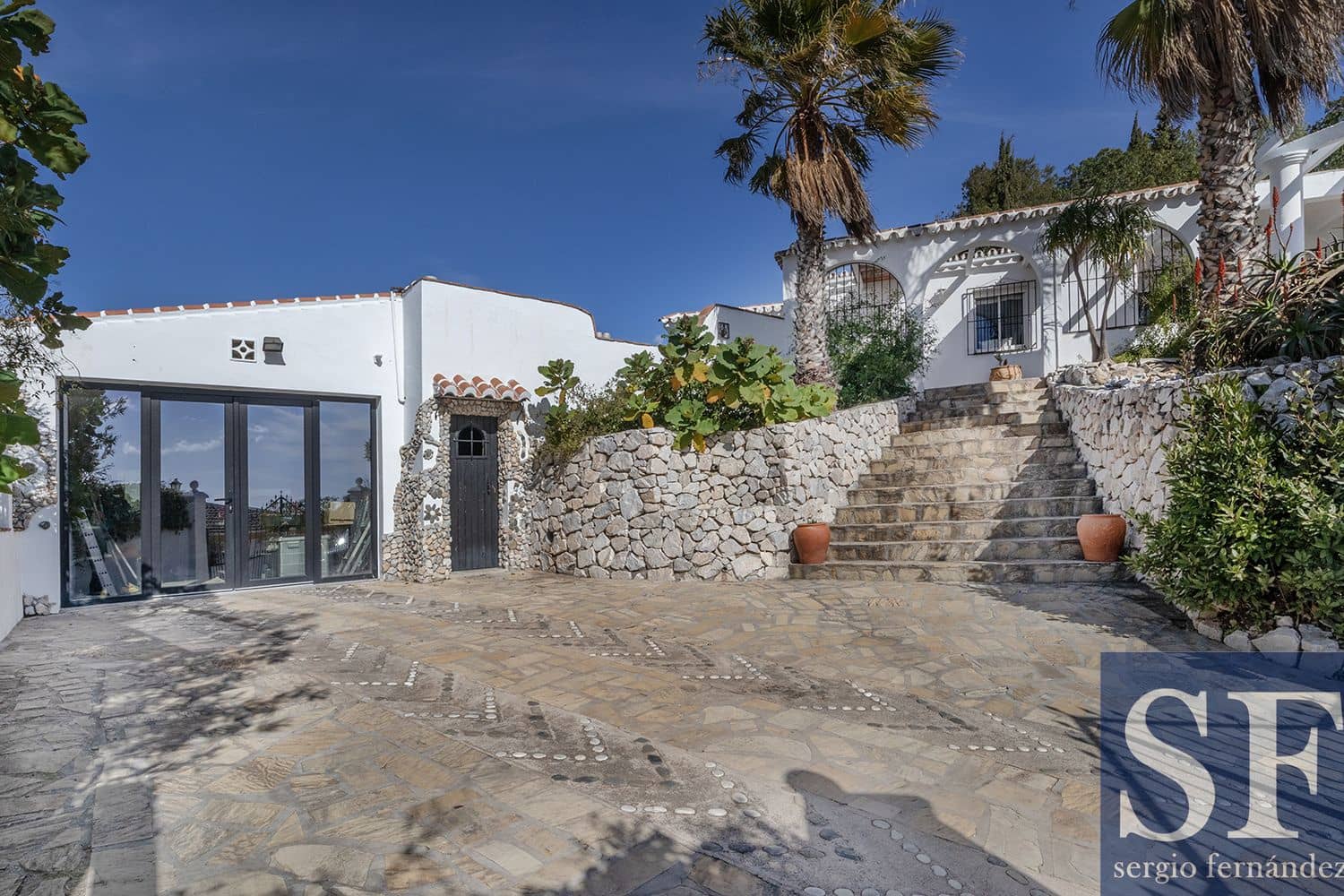 Chalet de 4 habitaciones en Cómpeta en venta con piscina garaje - 650.000 € (Ref: 9606832)