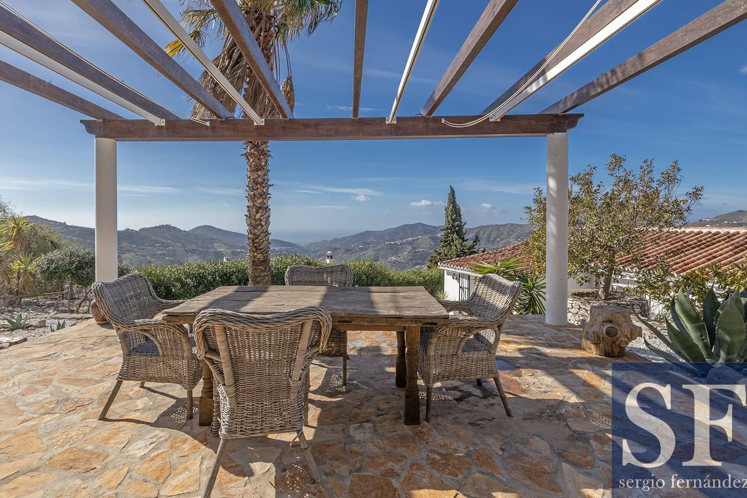 Chalet de 4 habitaciones en Cómpeta en venta con piscina garaje - 650.000 € (Ref: 9606832)