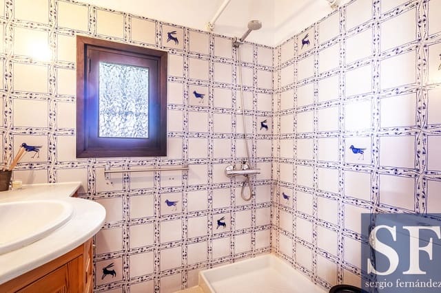 Chalet de 4 habitaciones en Cómpeta en venta con piscina garaje - 650.000 € (Ref: 9606832)