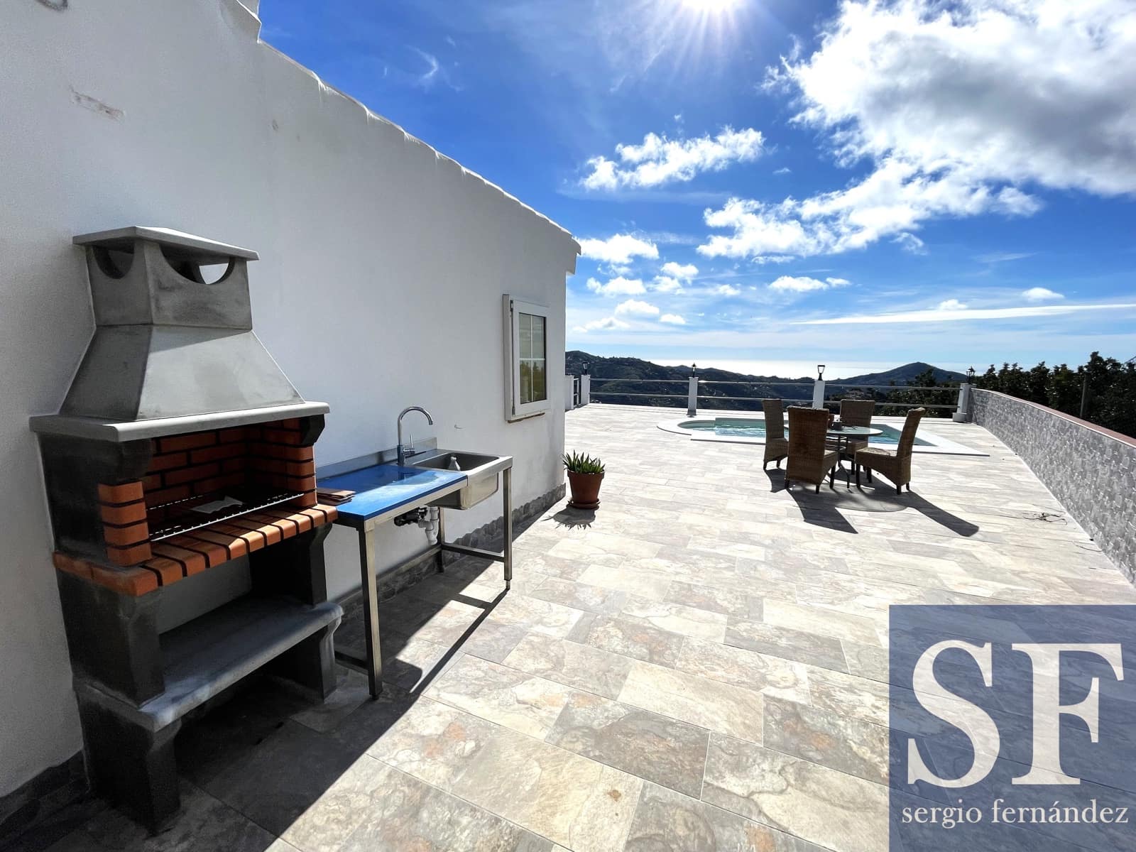 3 sypialnia Willa na sprzedaż w Canillas de Albaida z basenem - 415 000 € (Ref: 9635079)