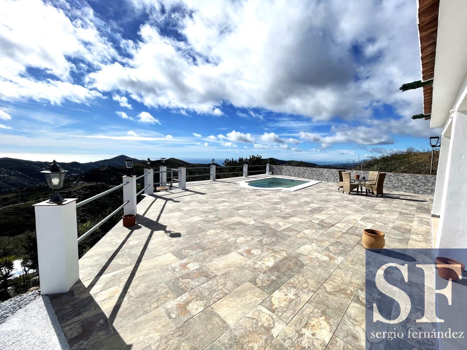 3 sypialnia Willa na sprzedaż w Canillas de Albaida z basenem - 415 000 € (Ref: 9635079)